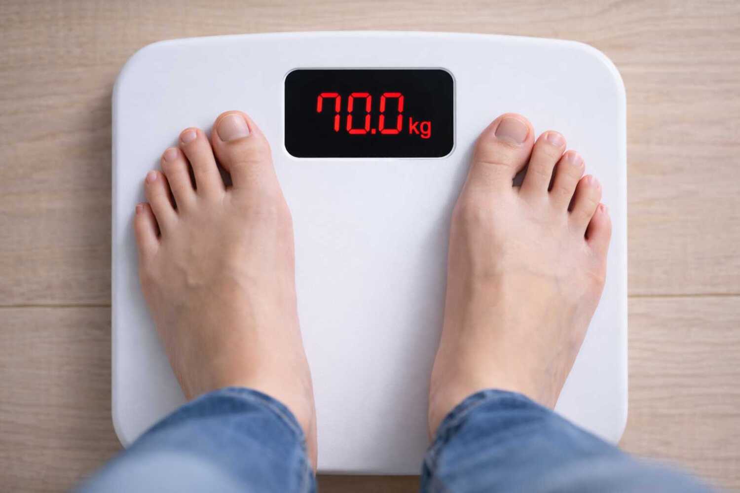 70㎏を表示している体重計